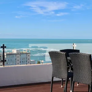 https://atico-full-balcony-cadiz.es-andalucia.com
