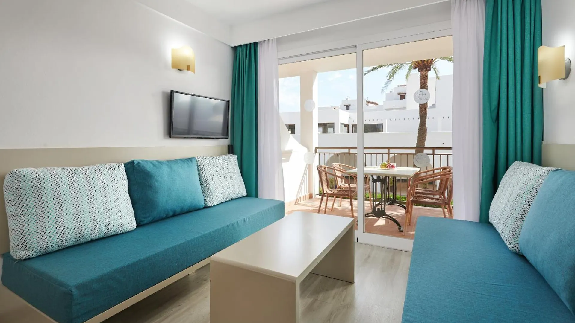 Apartahotel Apartamentos Cala d'Or Playa